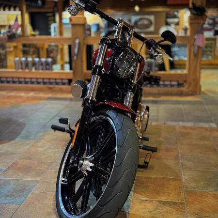 2019 Harley-Davidson® Breakout® 107 Wicked Red thumb 2