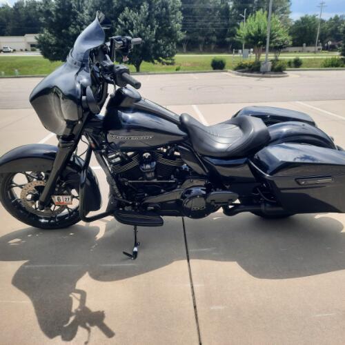 2020 Harley-Davidson® Street Glide® Special Vivid Black thumb 0