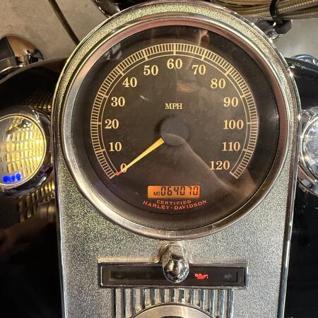 2005 Harley-Davidson® Road King® Classic Vivid Black thumb 2