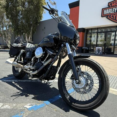 2014 Harley-Davidson® Street Bob® thumb 3
