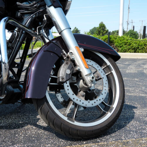Harley-Davidson® Street Glide® Special 2015 FLHXS BLACK W/ PINSTRIPE thumb 1