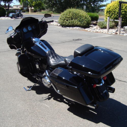 2014 Harley-Davidson® Street Glide® Vivid Black thumb 1
