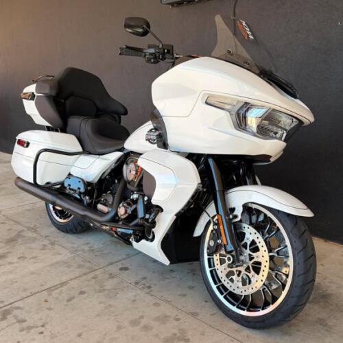 FLTRXL 2026 Road Glide Limited thumb 2