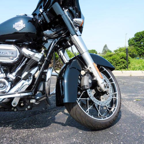 Harley-Davidson® Street Glide® Special 2021 FLHXS Vivid Black thumb 2