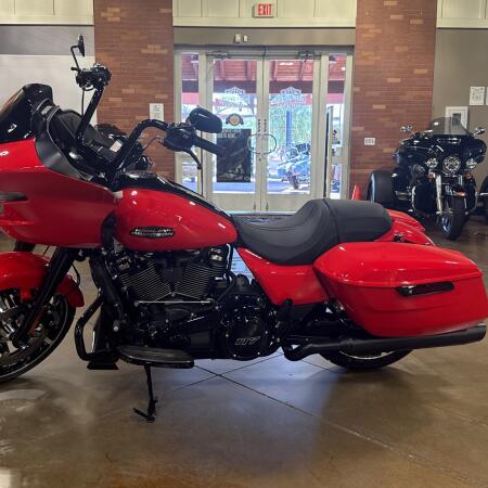 FLTRX 2026 Road Glide® thumb 2