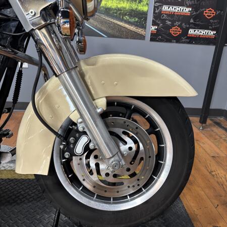 2007 Harley-Davidson® Electra Glide® Ultra Classic® BLACK PEACE OFFICER thumb 2