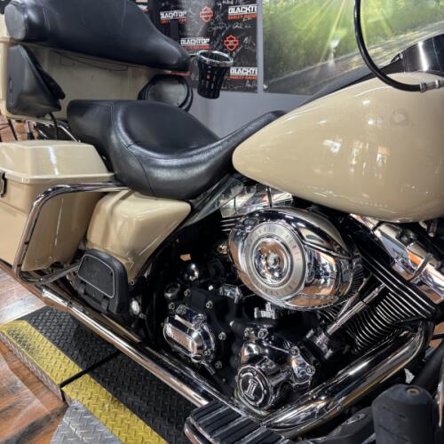 2007 Harley-Davidson® Electra Glide® Ultra Classic® BLACK PEACE OFFICER thumb 3