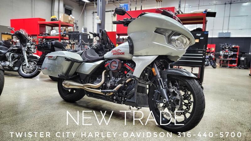 2025 Harley-Davidson® CVO™ Road Glide® ST, FLTRXSTSE
