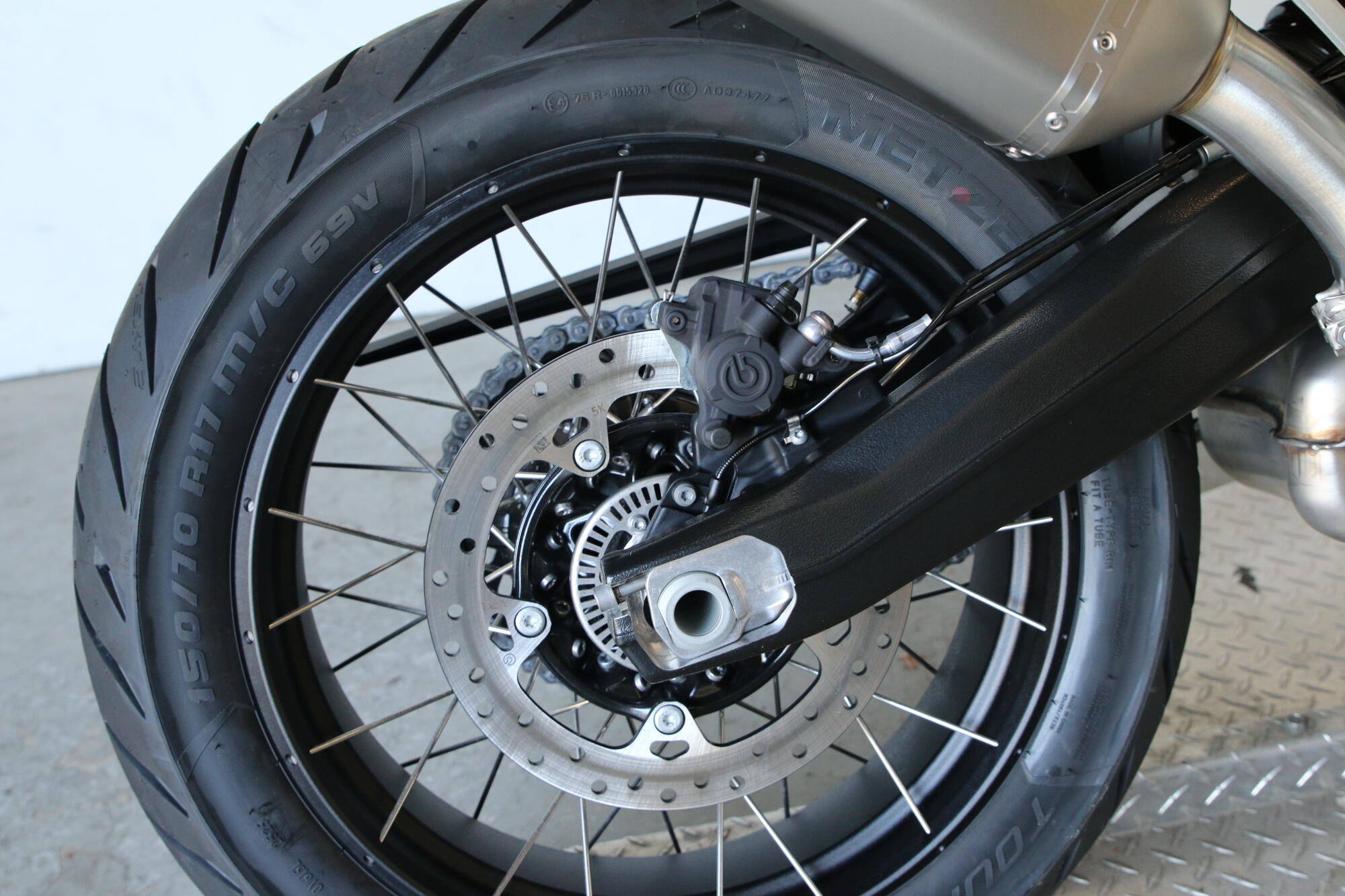 2026 BMW Motorrad F 900 GS, photo 10