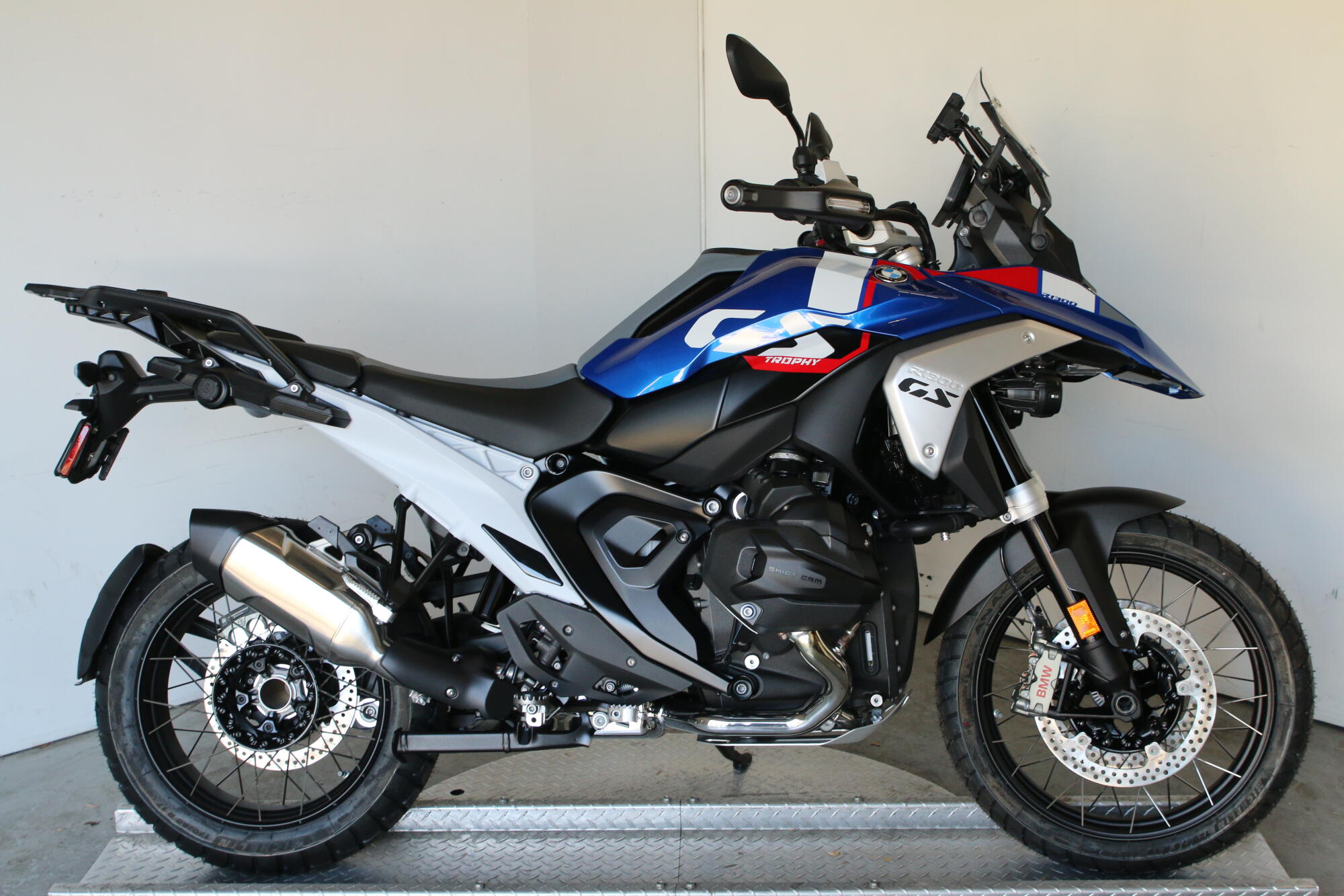 2026 BMW Motorrad R 1300 GS, photo 2