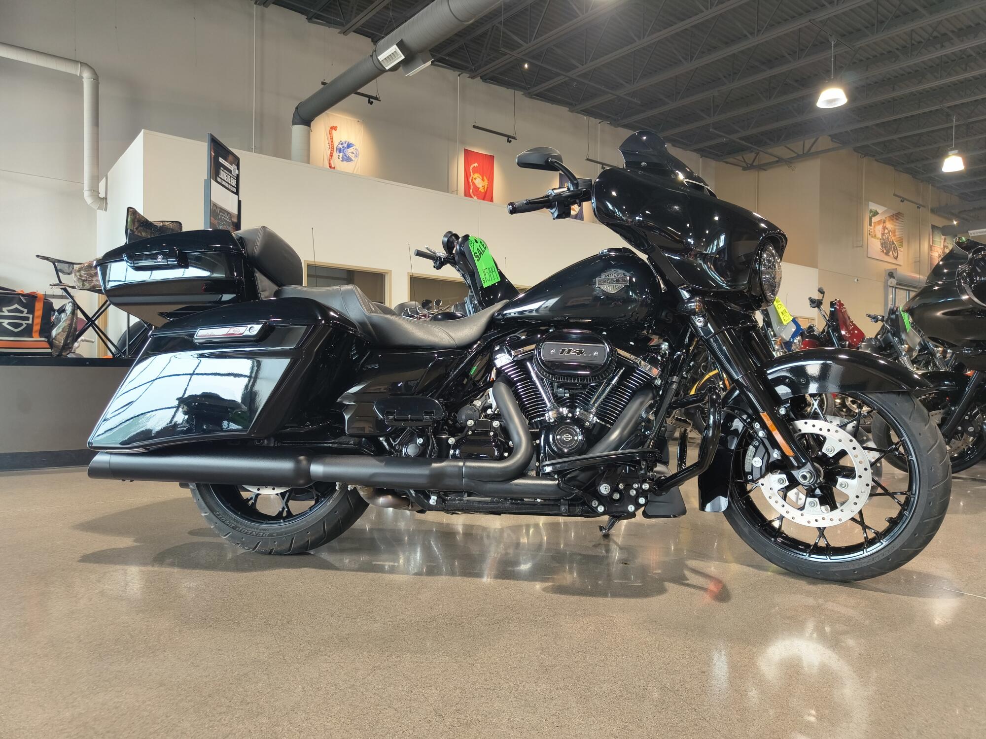 2023 Harley-Davidson® Street Glide® Special Vivid Black - Black Finish
