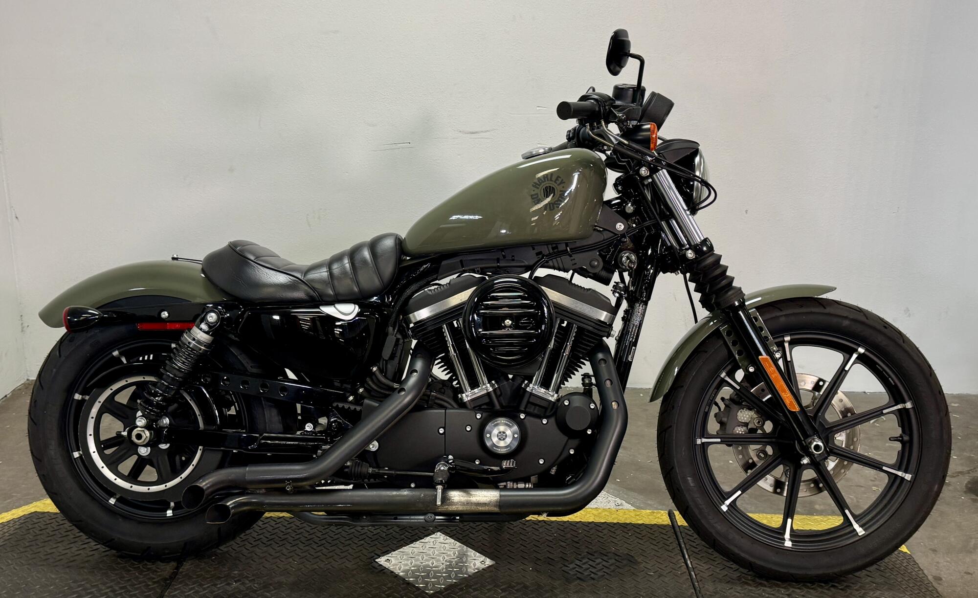XL 883N 2021 Iron 883™