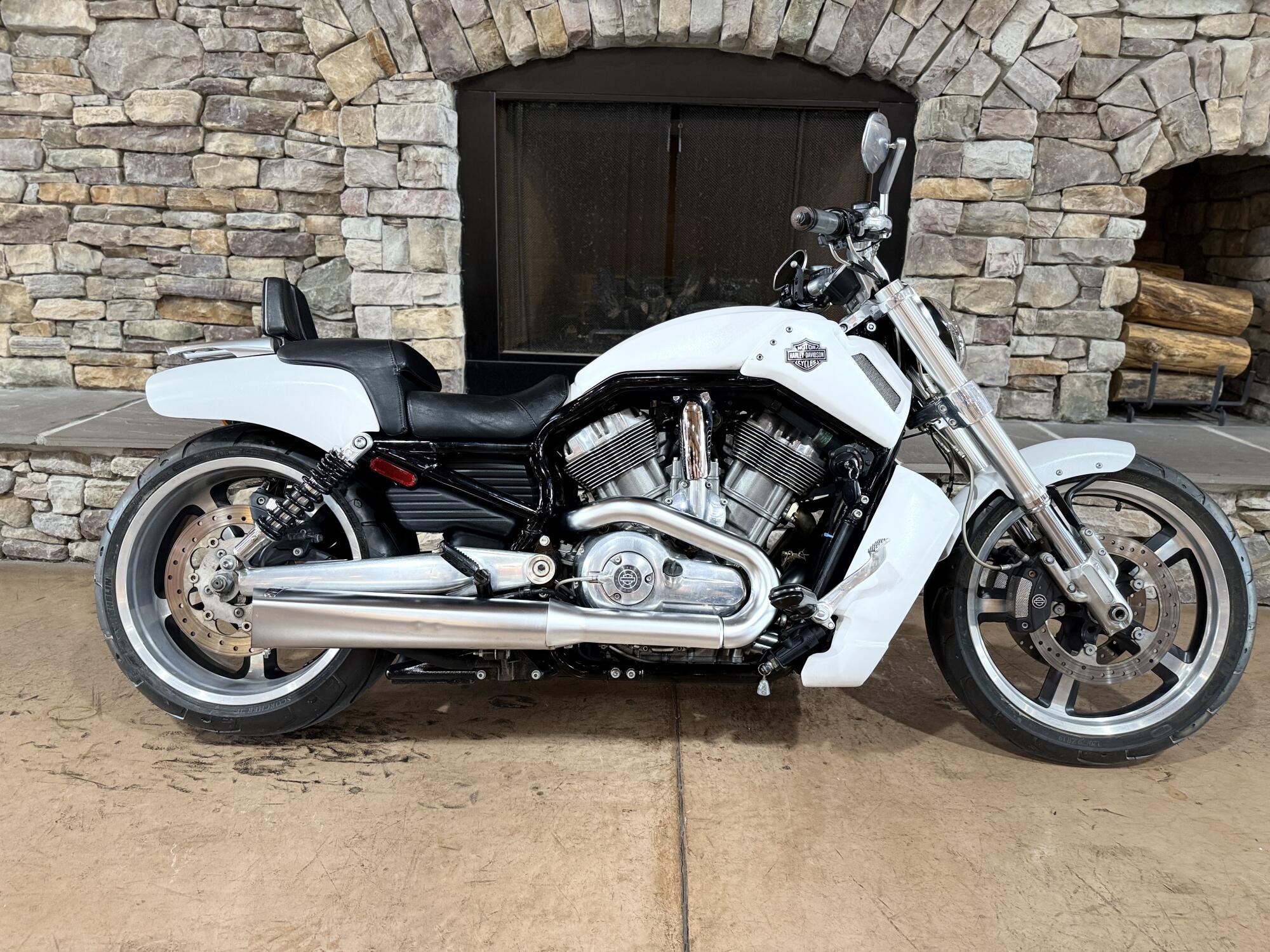 2011 VRSCF - VROD MUSCLE 