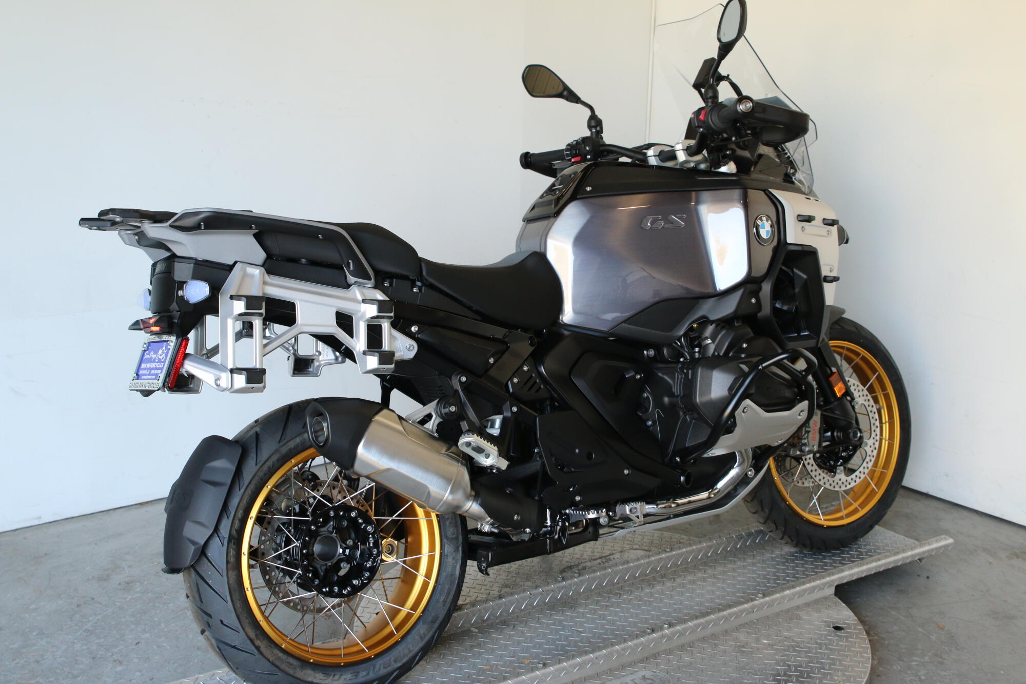 2026 BMW Motorrad R 1300 GS Adventure, photo 3