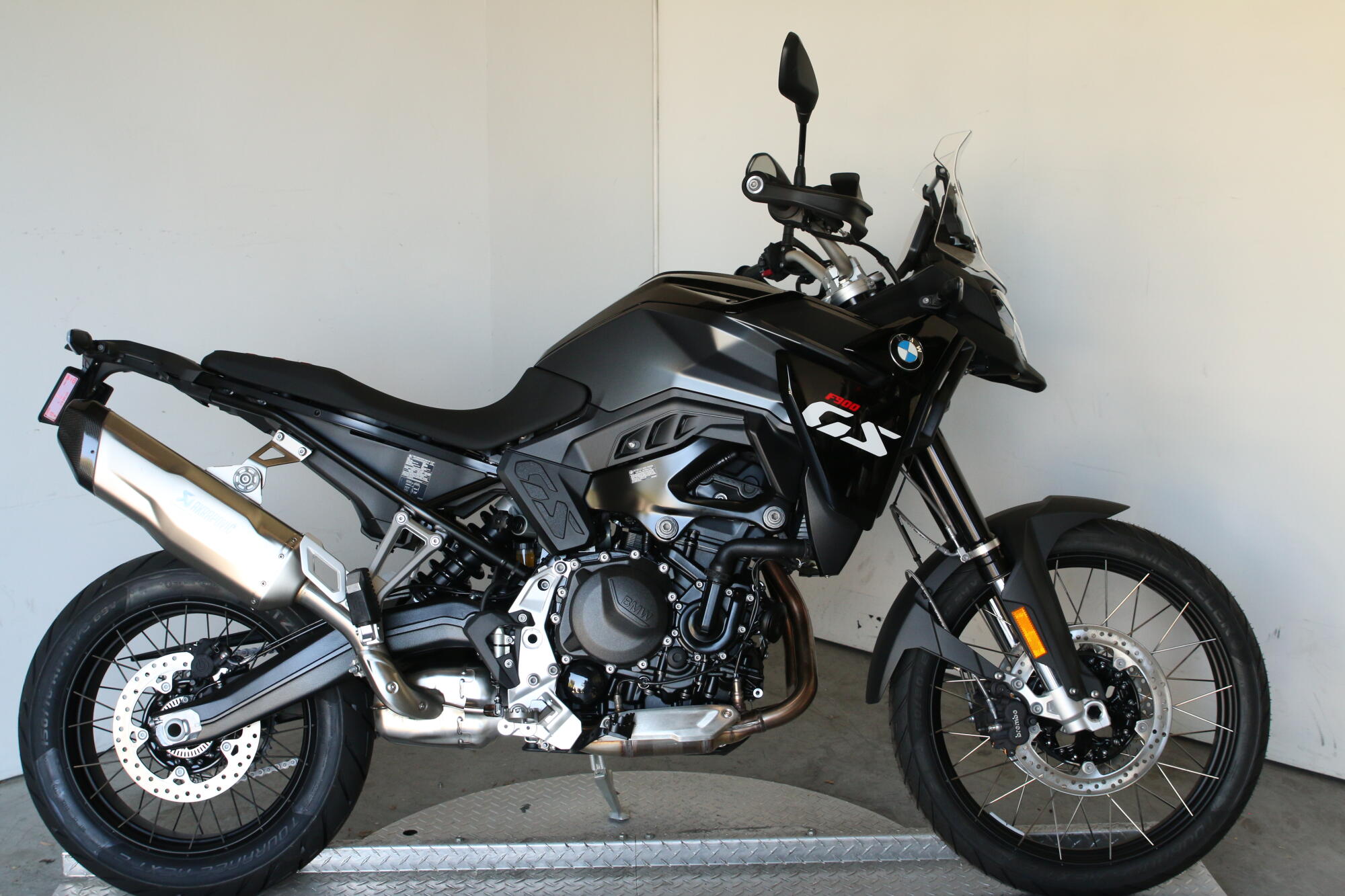 2026 BMW Motorrad F 900 GS, photo 2