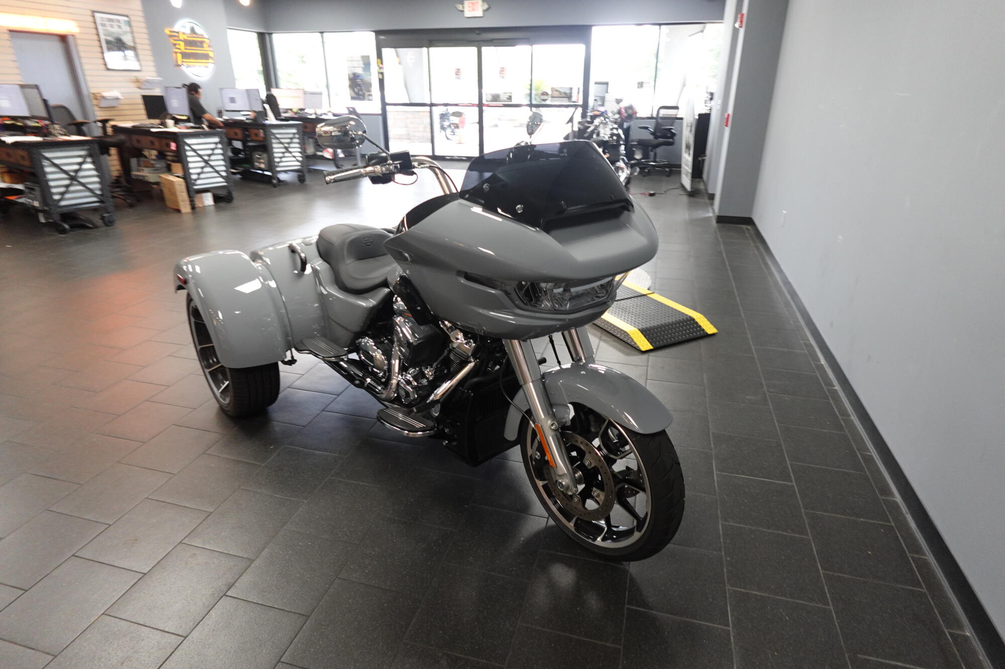 2026 Harley-Davidson® Road Glide 3 FLTRT, photo 2