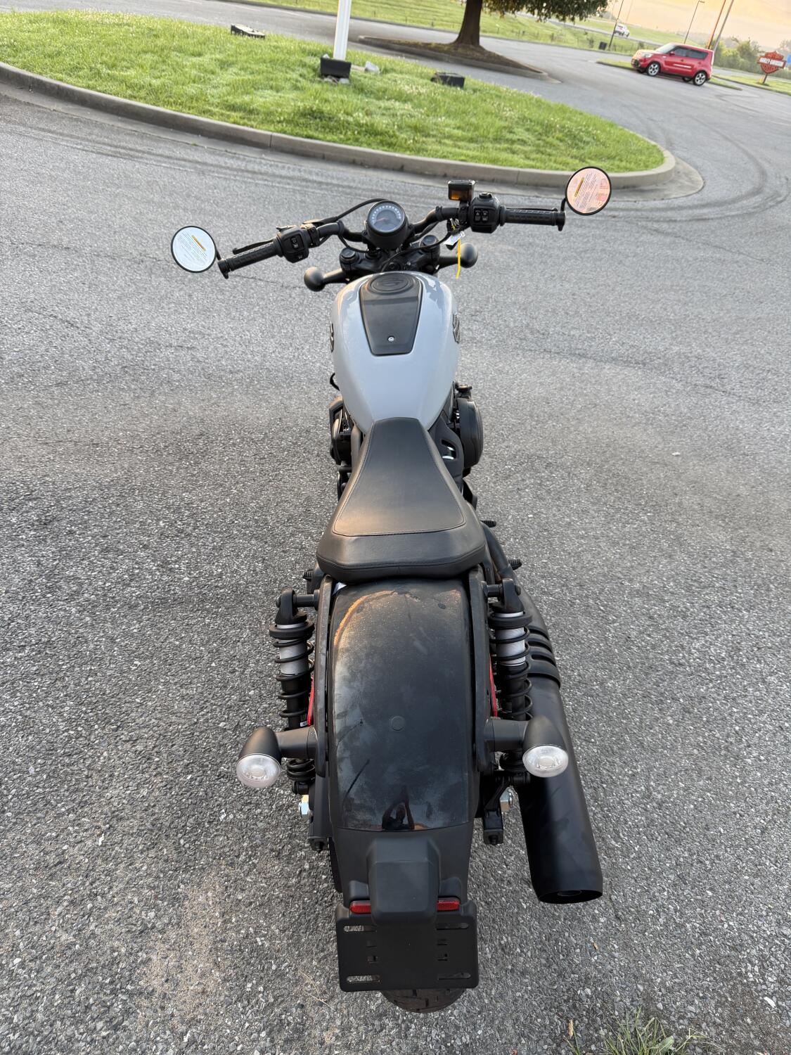 2026 Harley-Davidson® Nightster™ Dark Billiard Gray Black Trim, photo 9