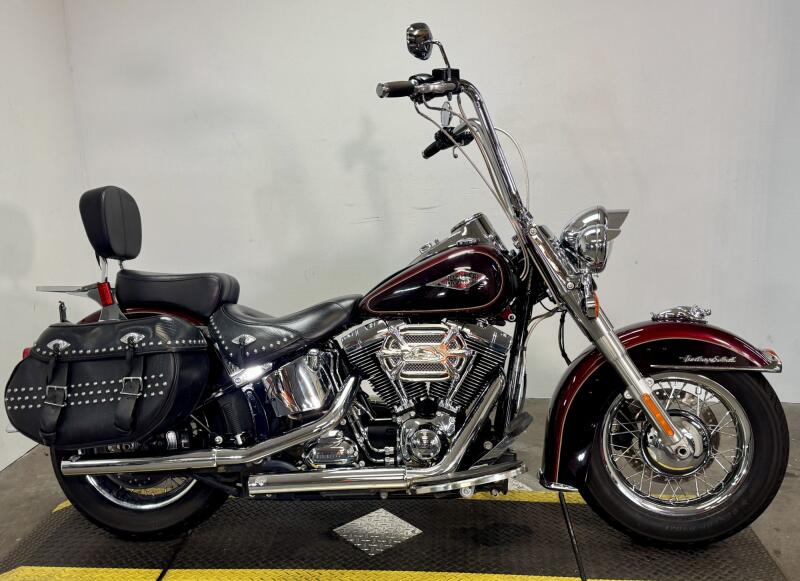 2015 Harley-Davidson® Heritage Softail® Classic FLSTC 