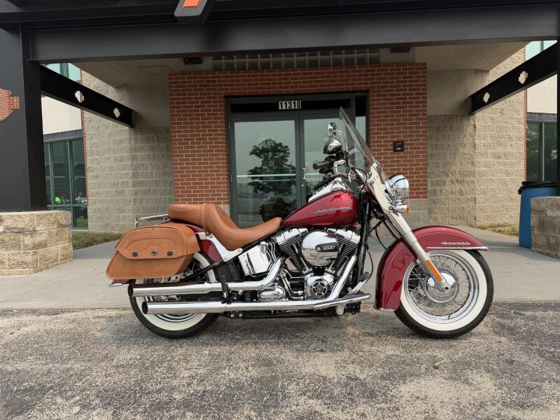FLSTN 2017 Softail® Deluxe