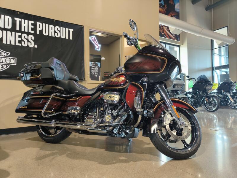 2023 Harley-Davidson® CVO™ Road Glide® LTD Anniversary Heirloom Red Fade