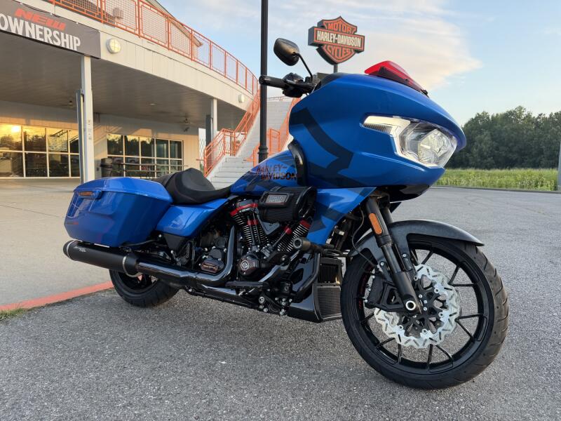 2026 Harley-Davidson® CVO Road Glide ST Electric Coast