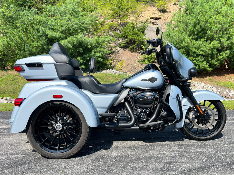 FLHTCUTG 2025 Tri Glide® Ultra