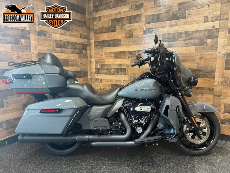 2022 Harley-Davidson® Ultra Limited Gunship Grey - Black Finish FLHTK