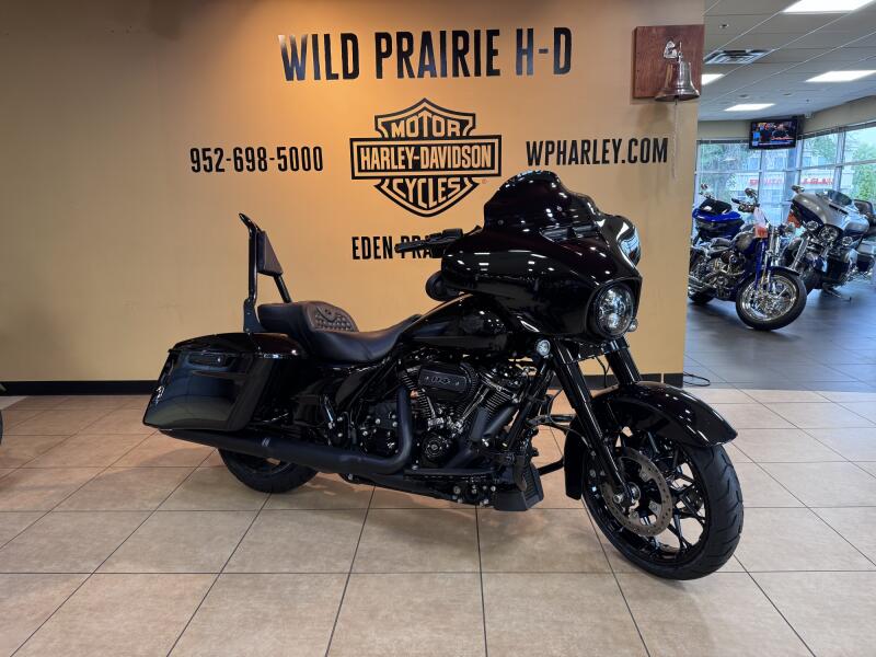 2021 Harley-Davidson® Street Glide® Special Vivid Black