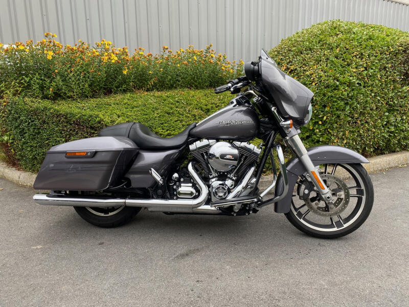 FLHXS 2015 Street Glide® Special