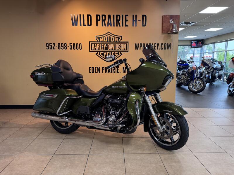 2022 Harley-Davidson® Road Glide® Limited Mineral Green Metallic