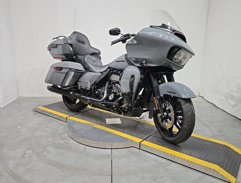 FLTRK 2022 Road Glide® Limited