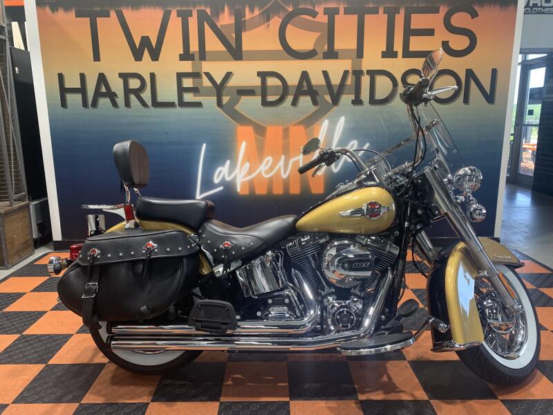 2017 Harley-Davidson Heritage Softail Classic FLSTC