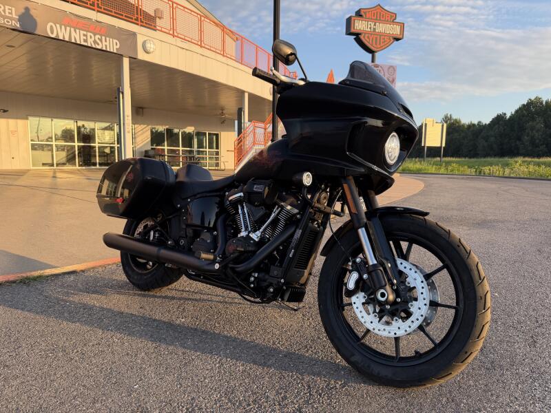 2026 Harley-Davidson® Low Rider™ ST Vivid Black Black Trim