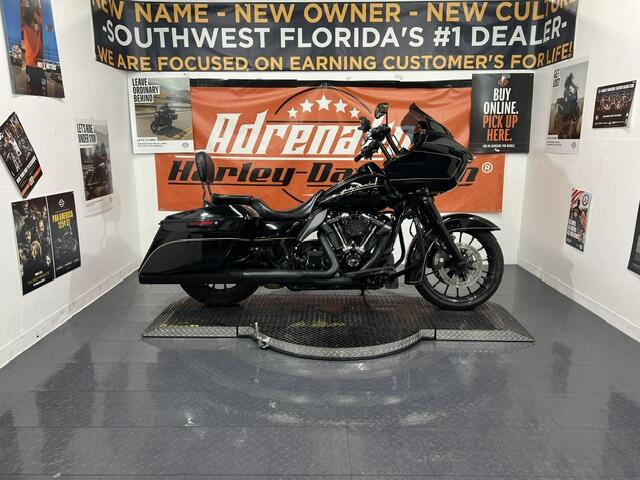 FLTRXS 2019 Road Glide® Special