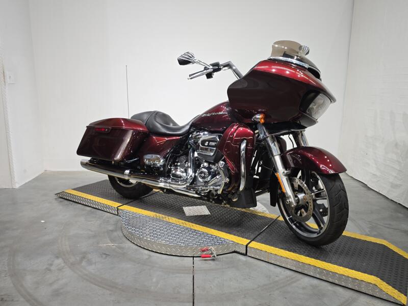 FLTRX 2019 Road Glide®
