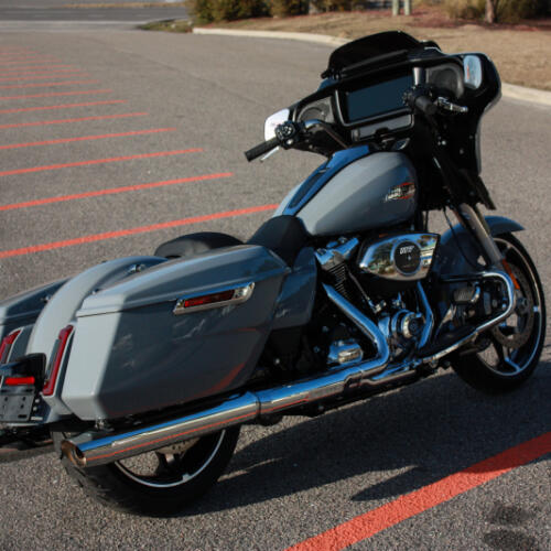 2026 Harley-Davidson® FLHX Street Glide® thumb 2
