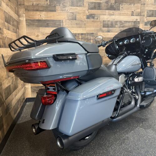 2022 Harley-Davidson® Ultra Limited Gunship Grey - Black Finish FLHTK thumb 2