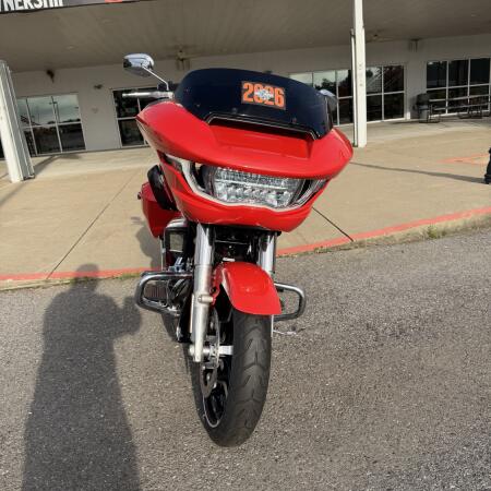 2026 Harley-Davidson® Road Glide™ Blood Orange Chrome Trim thumb 0