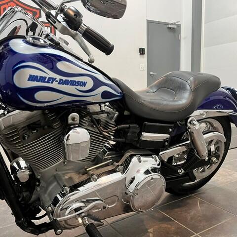 FXDC 2008 Super Glide® Custom thumb 0