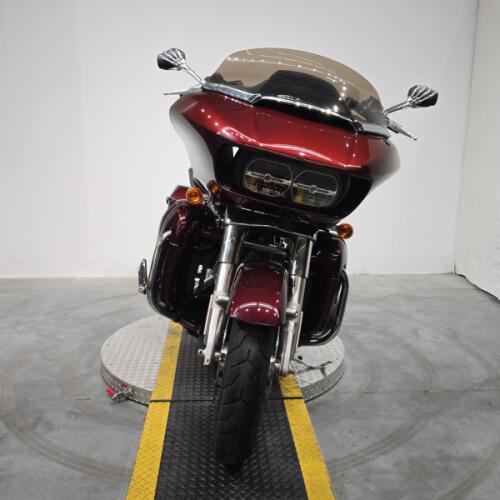 FLTRX 2019 Road Glide® thumb 2