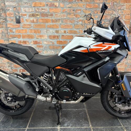2026 KTM 1390 Super Adventure S EVO thumb 3