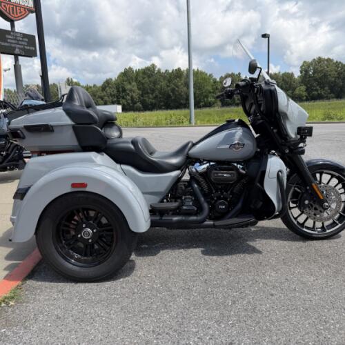 2024 Harley-Davidson® Tri Glide® Ultra Billiard Gray thumb 3