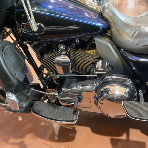 2012 Harley-Davidson® Tri Glide® Ultra FLHTCUTG thumb 0