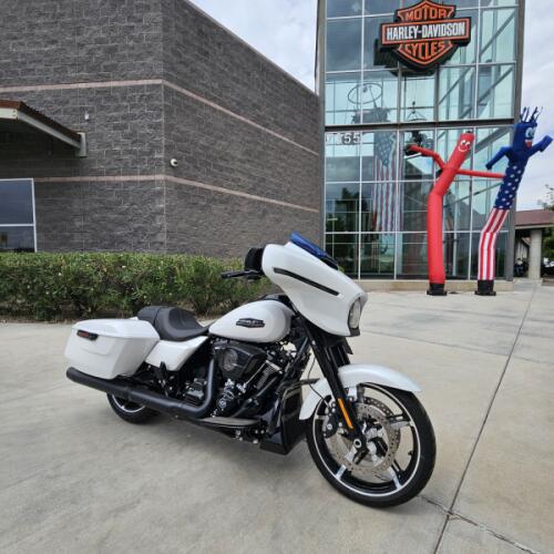 FLHX 2025 Street Glide™ thumb 2