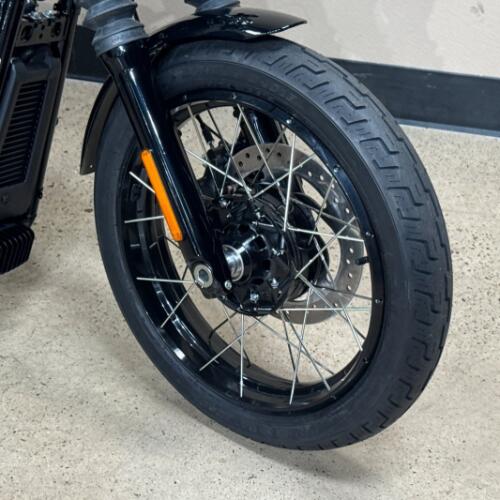 Harley-Davidson® Street Bob® 2026 thumb 2