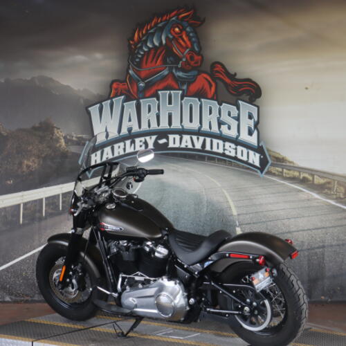 FLSL 2021 Softail Slim® thumb 1