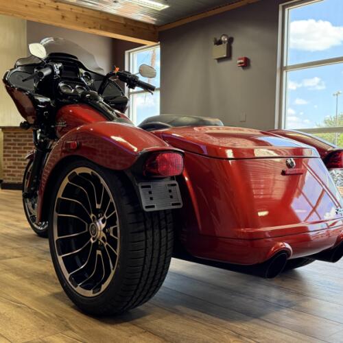 Harley-Davidson® Road Glide® 3 2025 thumb 1