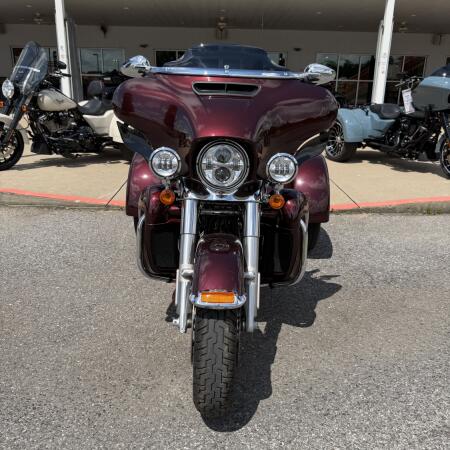 2019 Harley-Davidson® Tri Glide® Ultra Twisted Cherry thumb 0