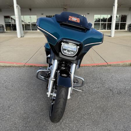 2026 Harley-Davidson® Street Glide® Teal Thunder / Vivid Black Chrome Trim thumb 0