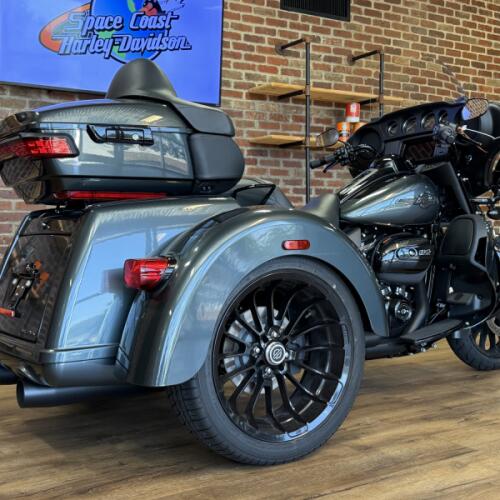 Harley-Davidson® Tri Glide™ Ultra 2025 thumb 3